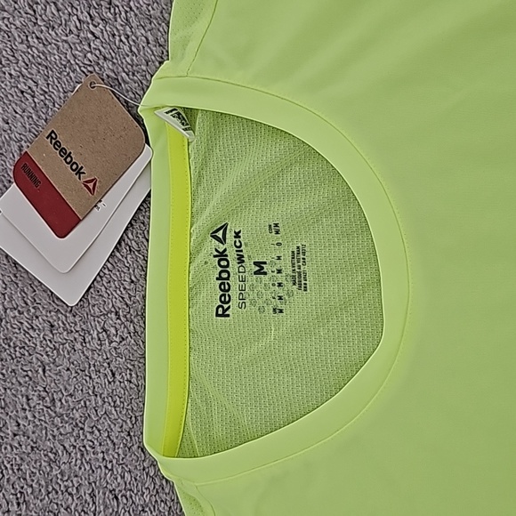 Reebok Man's shirt - Picture 3 of 6